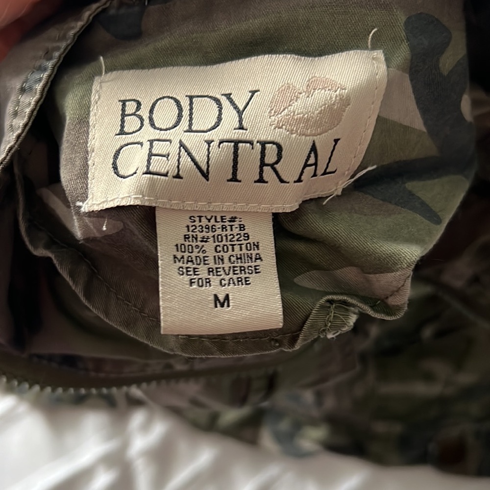 Camo jacket - Picture 3 of 3